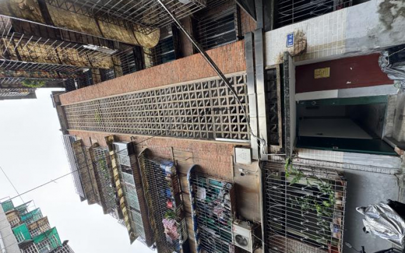 （降價(jià)）南明區(qū)建筑巷1號4單元7樓附14號轉(zhuǎn)讓（持有方：貴州省機(jī)關(guān)事務(wù)管理局國有資產(chǎn)管理服務(wù)中心）